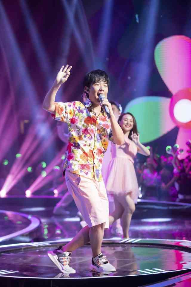 《嗨唱转起来》"娜么吉祥"组合今晚"营业"!阿牛杨钰莹