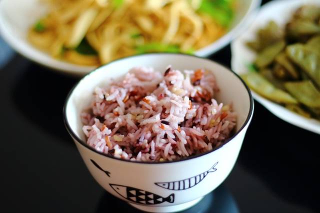 三色杂粮米饭