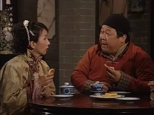 她是潮汕人,曾是香港当红明星!如今.