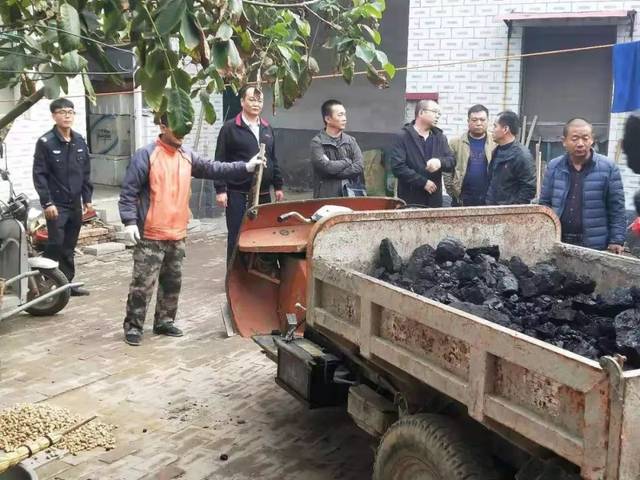 钱也花了,煤也送了,百姓就不烧,省委书记连发三问!