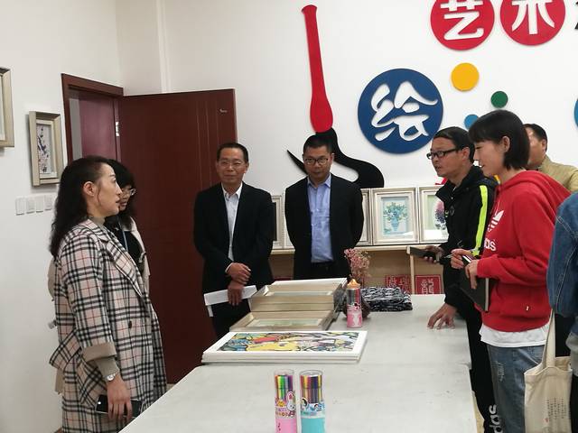 崇州市桤泉镇思源学校迎接成都市环境友好型学校检查_手机搜狐网