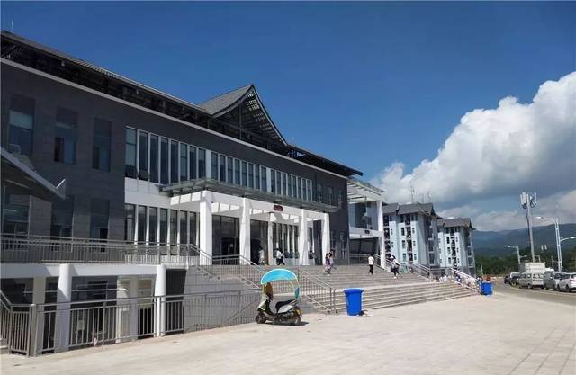 开学啦|西双版纳职业技术学院正式搬迁勐仑新校区
