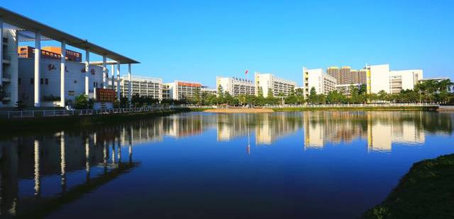 北京师范大学(珠海)附属高级中学