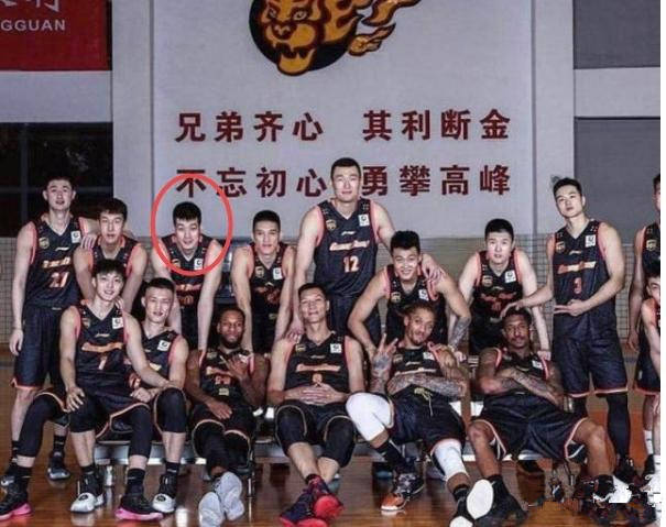 广东宏远新赛季能否卫冕冠军?看完两大优势与三大劣势