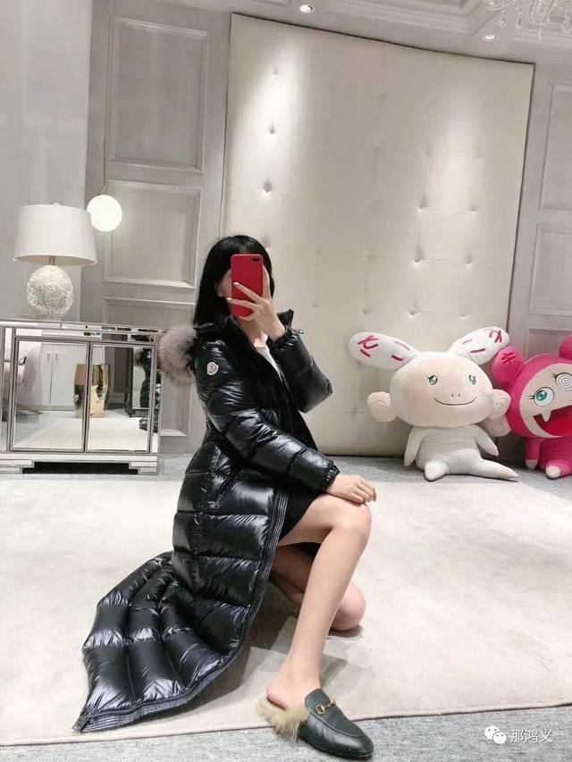 艺校美女穿羽绒服自拍,结果.