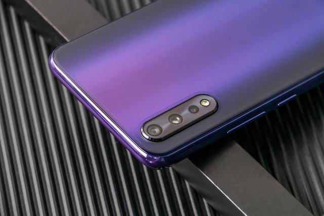 最便宜的骁龙855手机!vivo年轻旗舰是你的菜吗