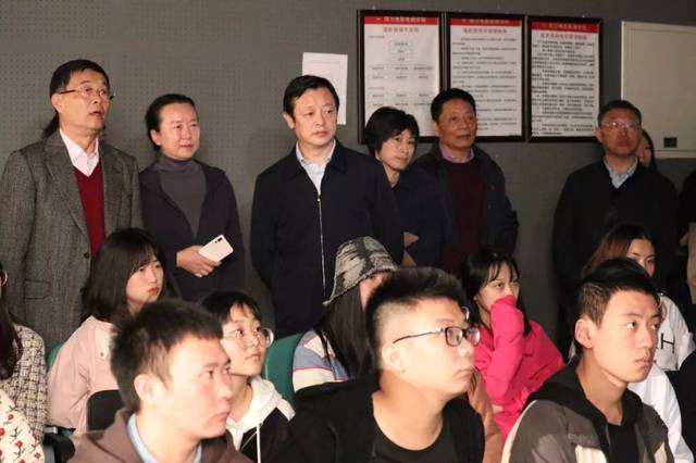 省委宣传部副部长高中伟来川影调研提了三点希望:坚定