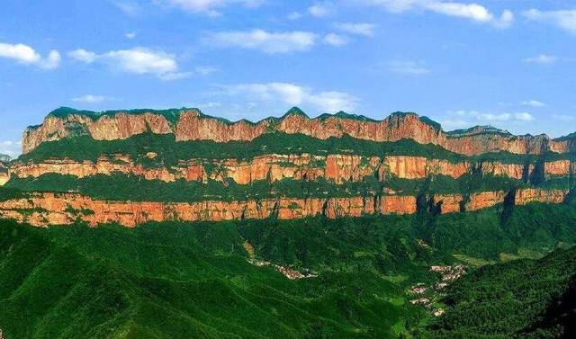 "太行山旅游高速"全国第一条旅游高速公路!