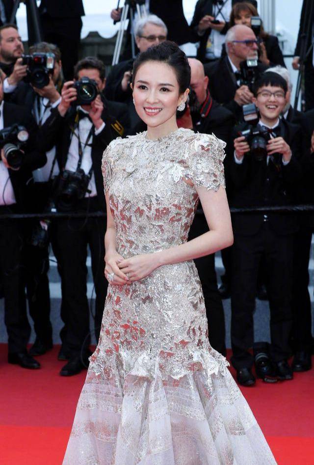 章子怡,体重仅92斤,勤快的女人都很瘦,网友:难怪我那么胖