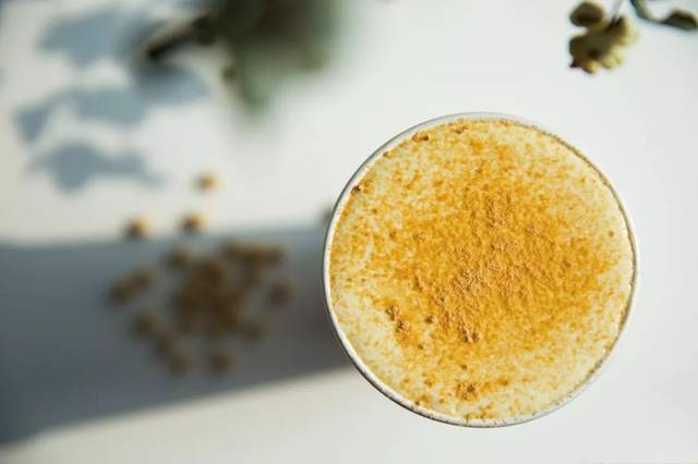 玉麒麟×奶茶是什么神仙搭配?茶百道冬季美味让人"芋"罢不能!
