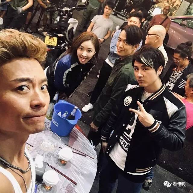 真.爆樽!敖嘉年扑到李泳豪出血