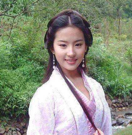 对比年轻时,古天乐郭富城刘亦菲脸变方了,颜值