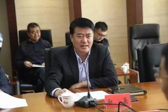 巴彦淖尔市政府副市长邱永红到河套酒业调研