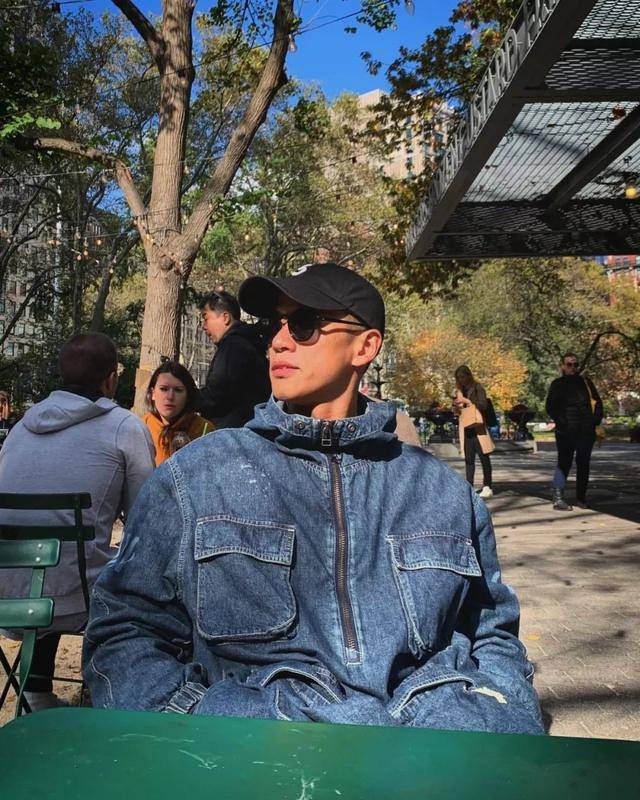 壁纸 我觉得,王信凯挺帅的啊