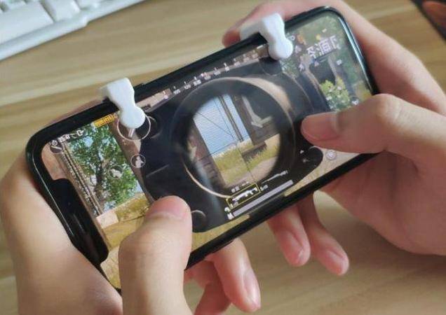 吃鸡游戏不会压枪怎么办?教你三招,让吃鸡