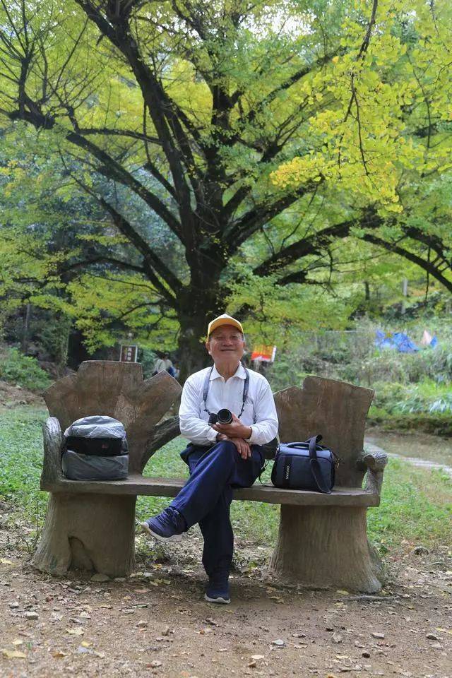 怀集新闻谭扬汉:坚守岗位三十载,只为群众发声