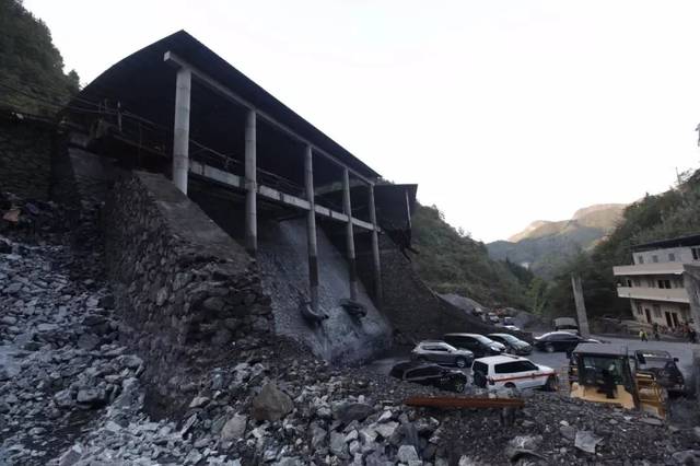 导致2人遇难,11人失联的南丹矿山坍塌事故已于11月7日19时终止救援