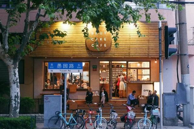 100多岁的上海愚园路,偷偷藏着多少神仙小店?