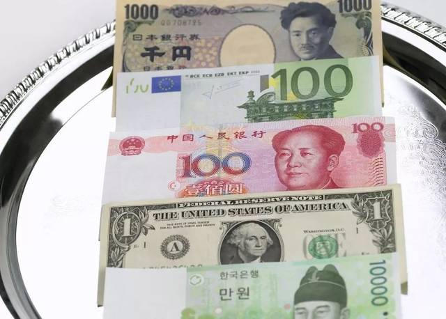 美国的钱在中国叫"美金",人民币在国外叫什么,终于知道了
