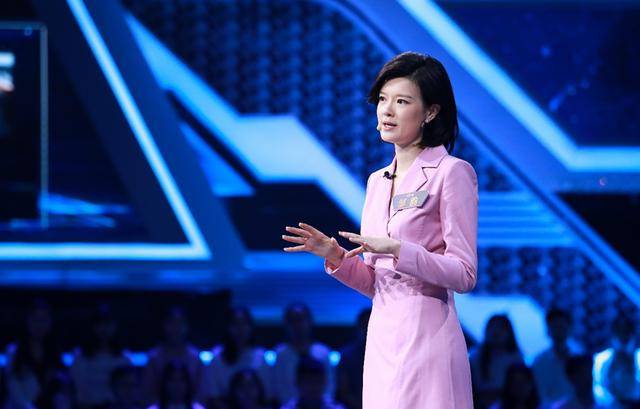 2019主持人大赛最有可能获得冠军的两个人,口齿伶俐,形象极好
