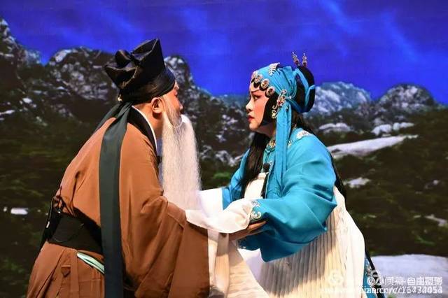 《珍珠塔》《麟骨床》 《劈山救母》叫沉香 《周仁舍妻》《卖苗郎》