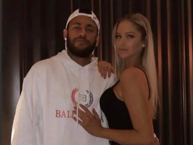 与金球奖渐行渐远!内马尔赛后直飞巴塞罗那,只