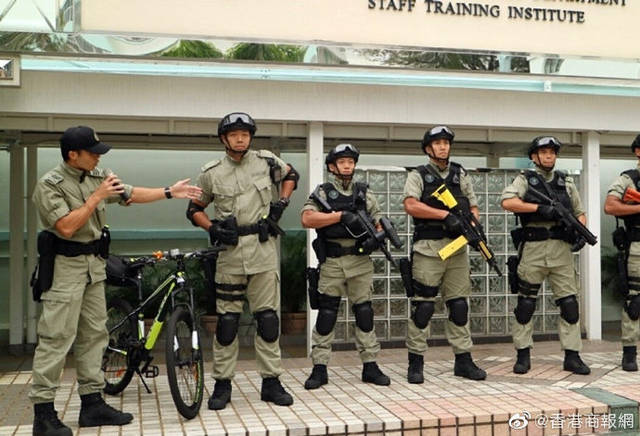 香港"惩教飞虎队"将参与防暴 曾负责押解高风险囚犯