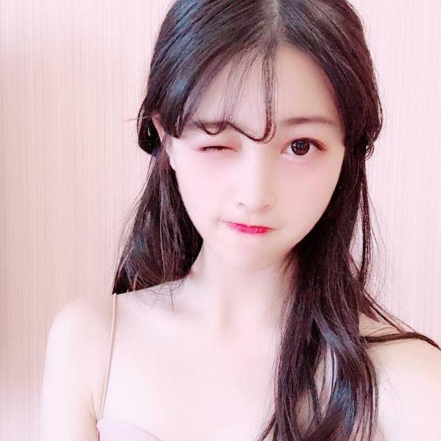 幽默笑话:不小心把日本文艺片误发给嫂子,刚要