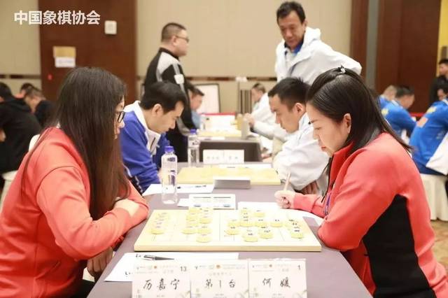 衢江象棋赛区群星璀璨点亮象棋赛场弈林英豪争夺男团冠军