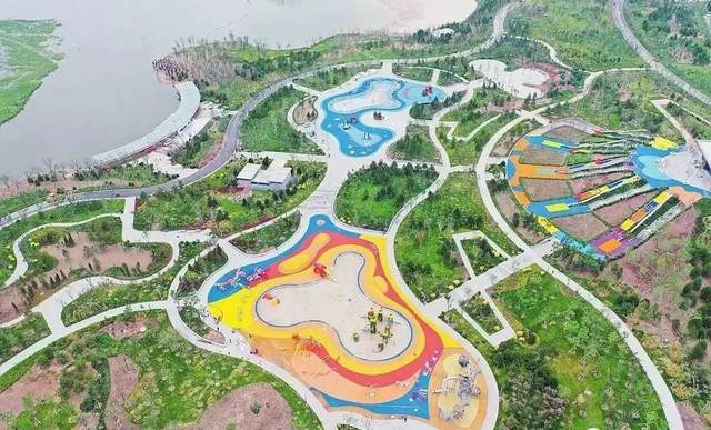 板块一: 集旅游,休闲,运动,娱乐等功能于一体的 版块二: 晋阳湖公园与