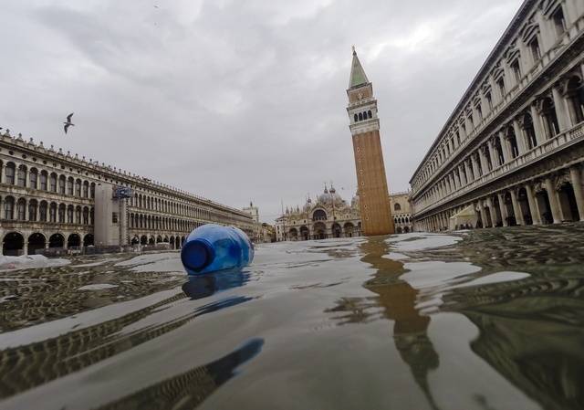 "水城"变"水库,威尼斯地面下沉又遭洪灾,85%地区淹没