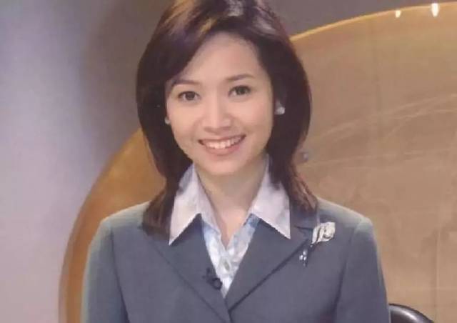 让周杰伦被扇巴掌还笑嘻嘻,昆凌到底是什么样