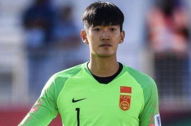 世预赛后中超重燃战火,争冠悬念重重,一队却成