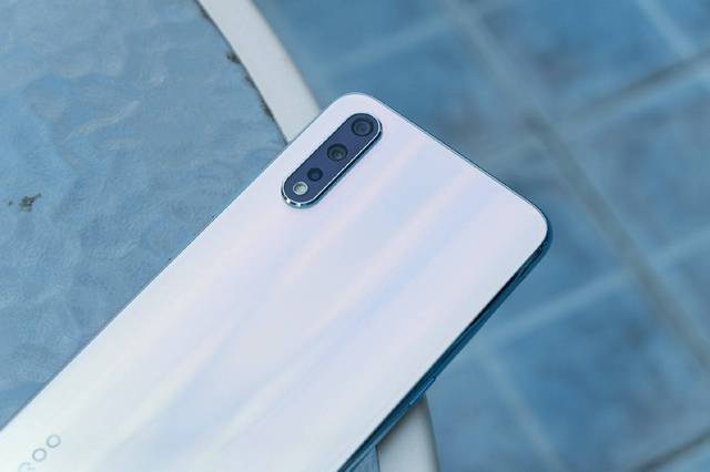 最便宜的骁龙855手机,1698元到手,iQOO性价比