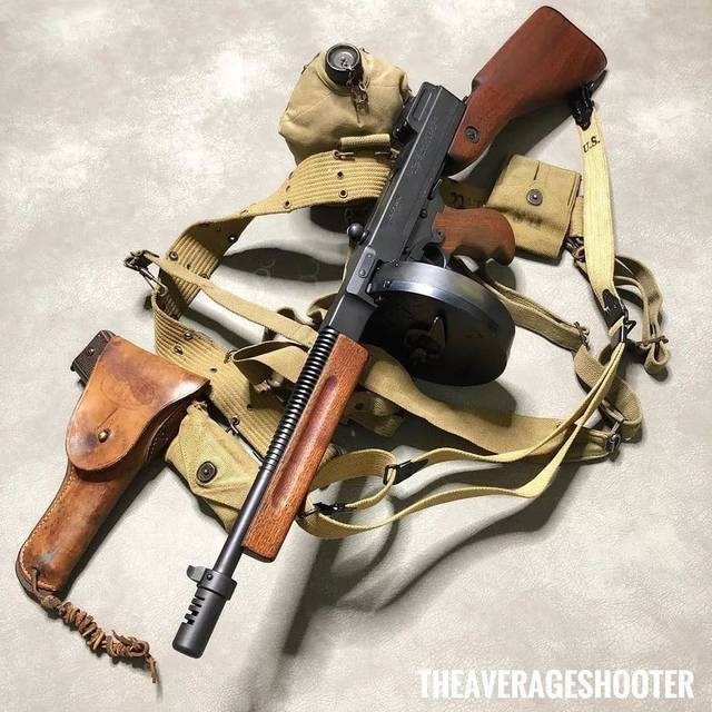 枪械库:汤姆逊牌"打字机",二战战场美军最猛冲锋枪