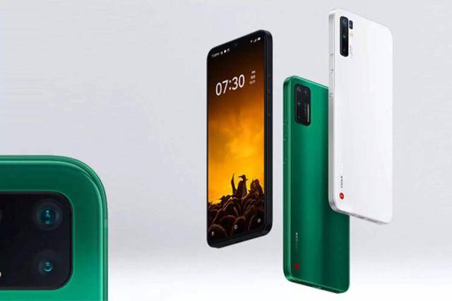 荣耀V30撞背坚果Pro3!网友热议,事实没那么