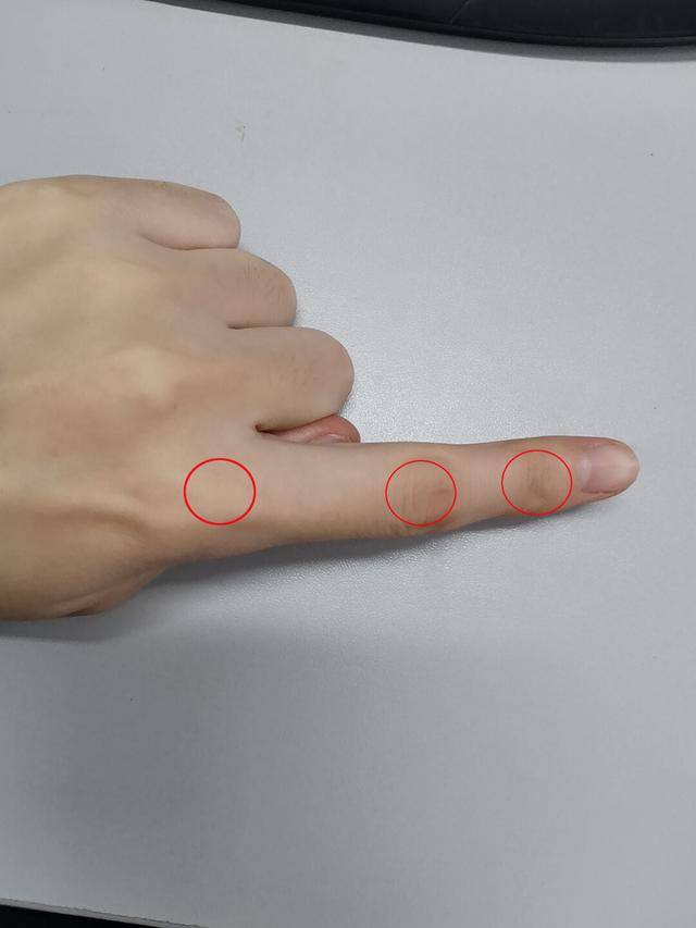 简单手指刮痧:十根手指每周刮一刮,百病轻松消!自己在家也能做