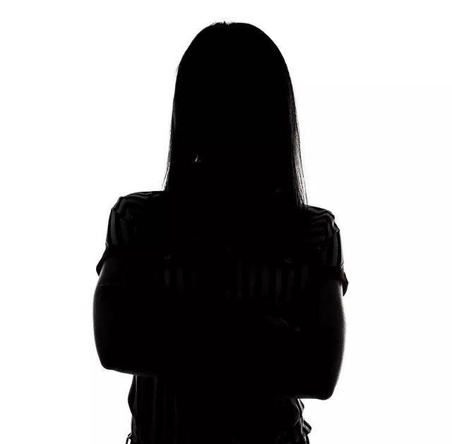 拿高以翔做文章被骂惨,张雨绮好意思吃人血馒