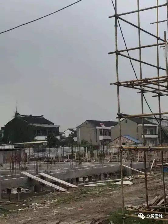 徐霞客镇皋岸村 57户正在进行主体结构建设