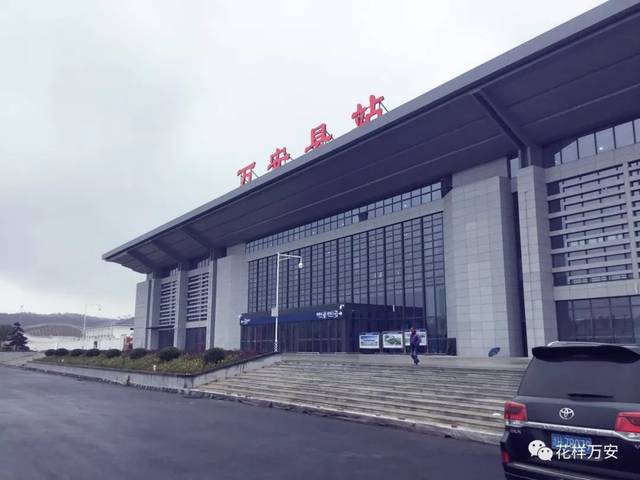 万安高铁站靓照新鲜出炉(组图)!售票厅候车室卫生间检票口安检.