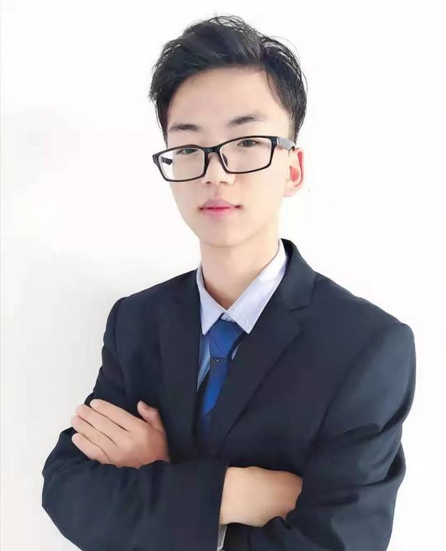 【优秀标兵专访】戴瑞:为学之要,贵在勤奋,贵在钻研,贵在有恒