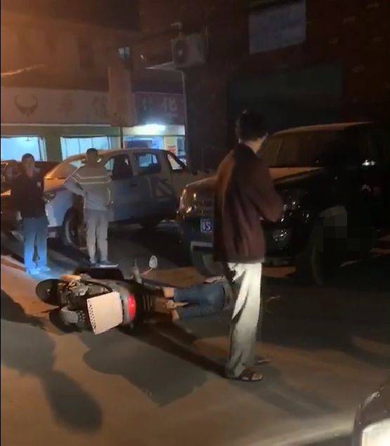 东莞女孩下车,随手一个动作致1人死亡!