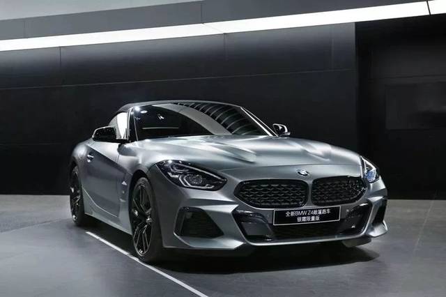 今年宝马已推出8款限量版车型,本届车展上出现了 全新bmw x4黑骑士