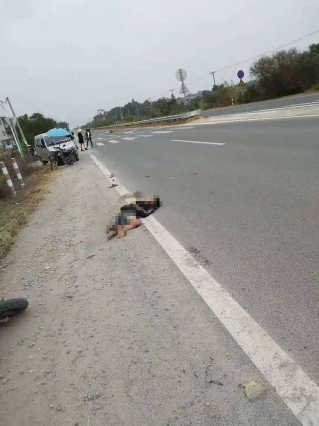 犀牛脚镇炮台村滨海路段发生一起交通事故,致1死