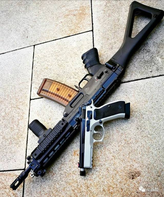 【经典短突】sig sg553突击步枪图集