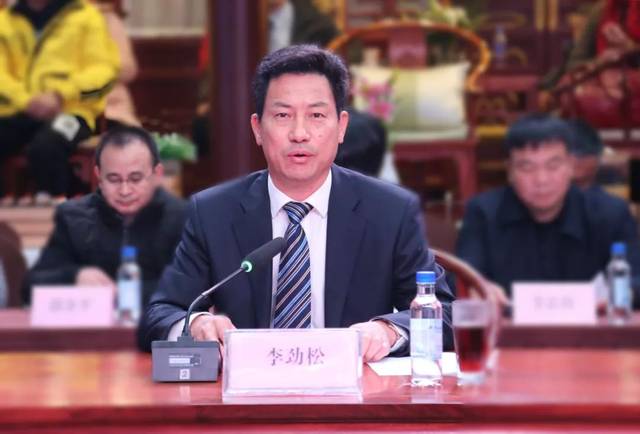 玉溪市人民政府副市长李劲松,党组成员韩骏伟,副秘书长白文华,市文化