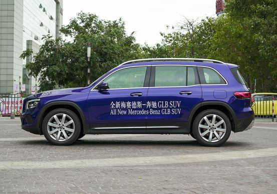 究竟小"g"级坐7个人挤不挤 试驾奔驰glb suv