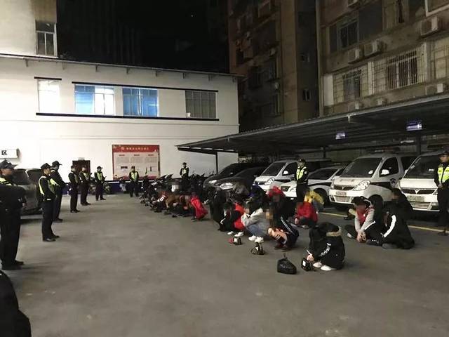 梧州严查黄京塘,新兴市场【站街女】!捉涉黄涉赌5330人!