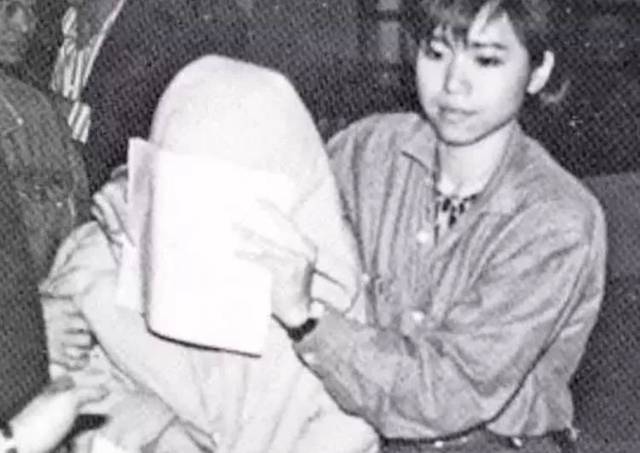 震碎三观!变态妻子碎尸烹夫,尸块用锅蒸煮!真是