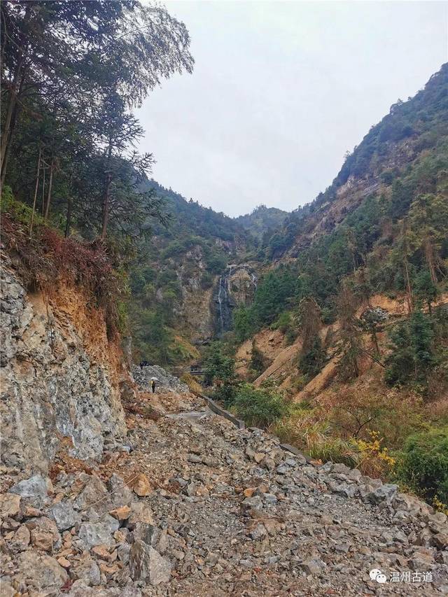 车过金溪镇瓯渠村路娄川村(原名娄坑村,可惜道路在改线,漫道皆是乱石